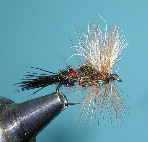 1 DZ D16-7 WULFF ROYAL WHITE TAIL'S DRY FLIES SIZES AVAILABLE 